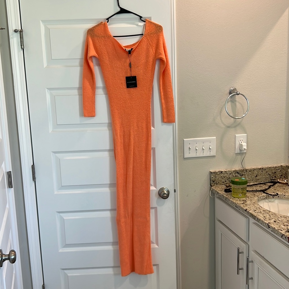 Off the shoulder sweater material midi dress